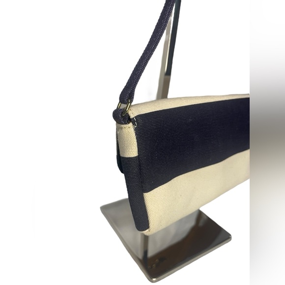 Tommy Hilfiger Blue & White Canvas Wristlet - Picture 6 of 8